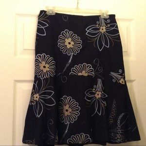 Ladies black skirt.